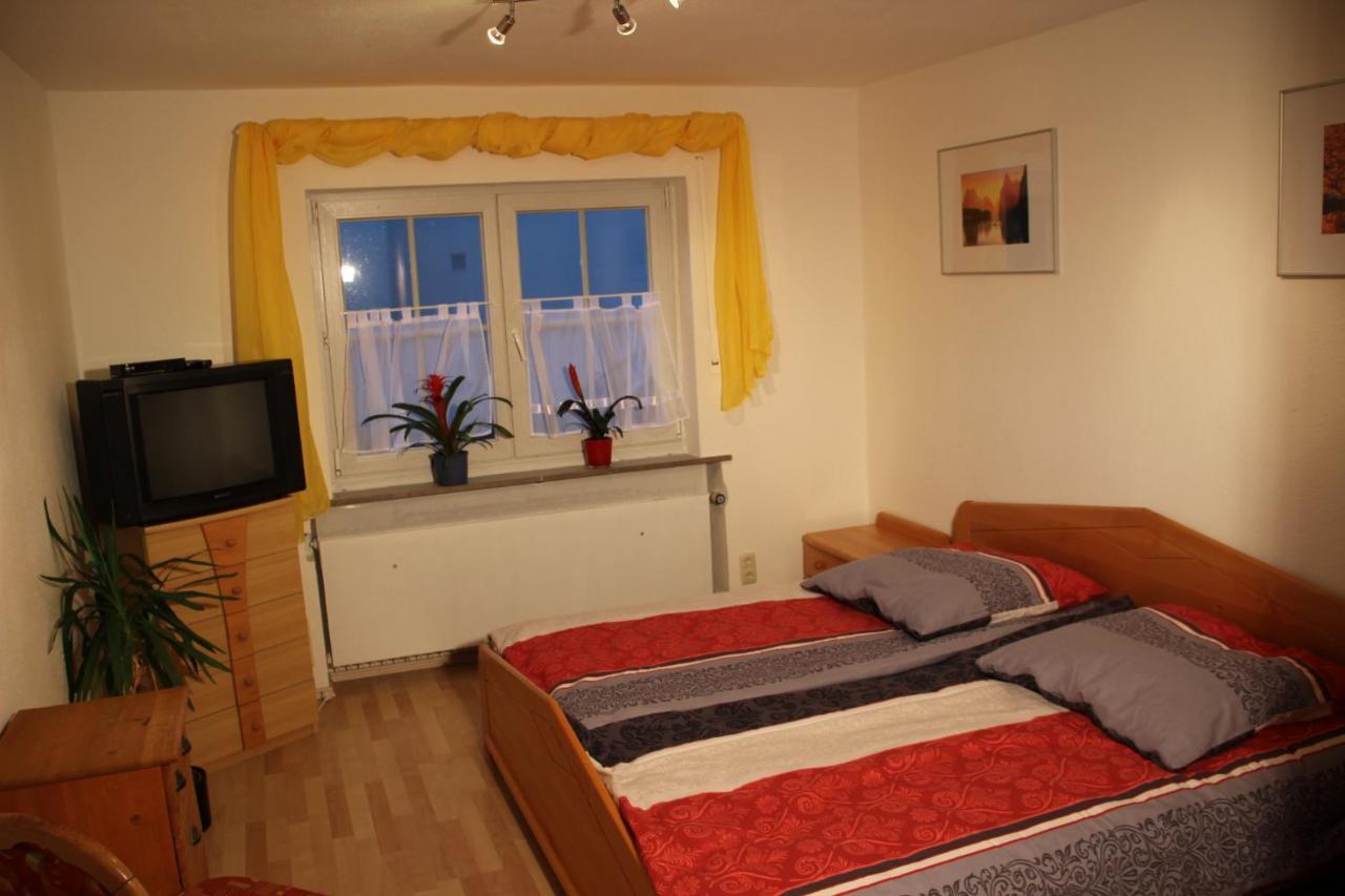 Ferienwohnung Mit 4 Schlafzimmer Fuer 2 Bis 9 Gaeste----Apartment With 4 Bedrooms For 2 To 9 Guests Νυρεμβέργη Εξωτερικό φωτογραφία